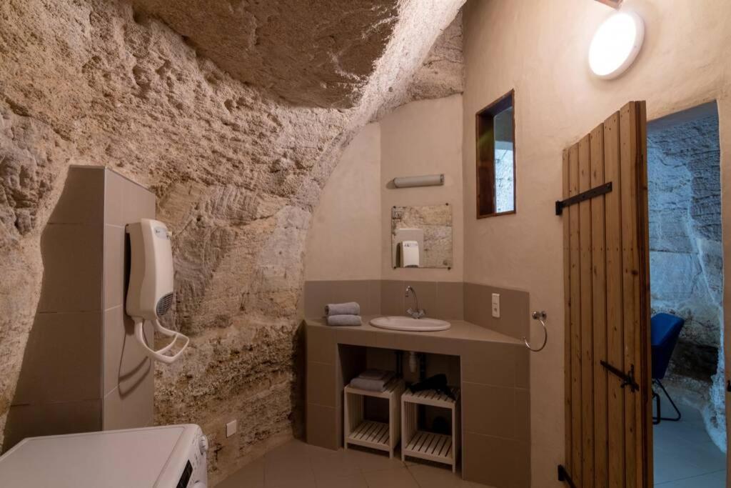 Maison Troglodytique Doue La Fontaine Eksteriør billede